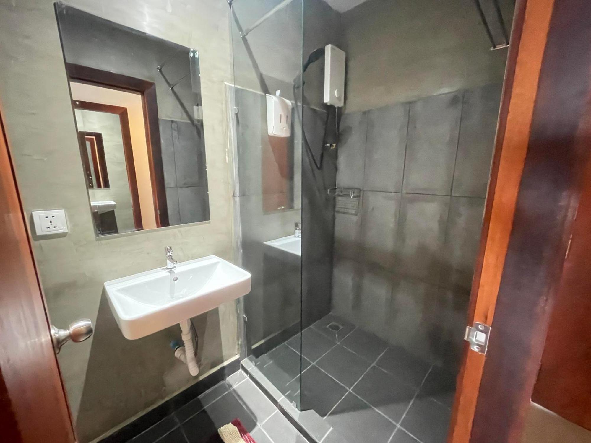 Onederz Kampot Vandrarhem Exteriör bild